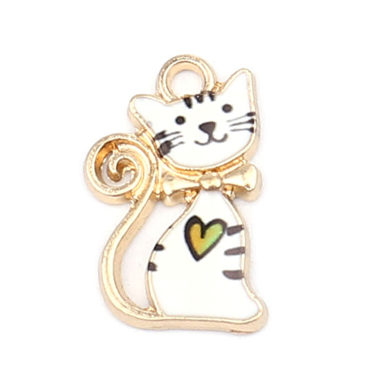 Charm enameld  Cat ,  Grey white heart