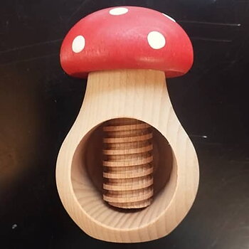 Nötknäckare flugsvamp, röd, trä