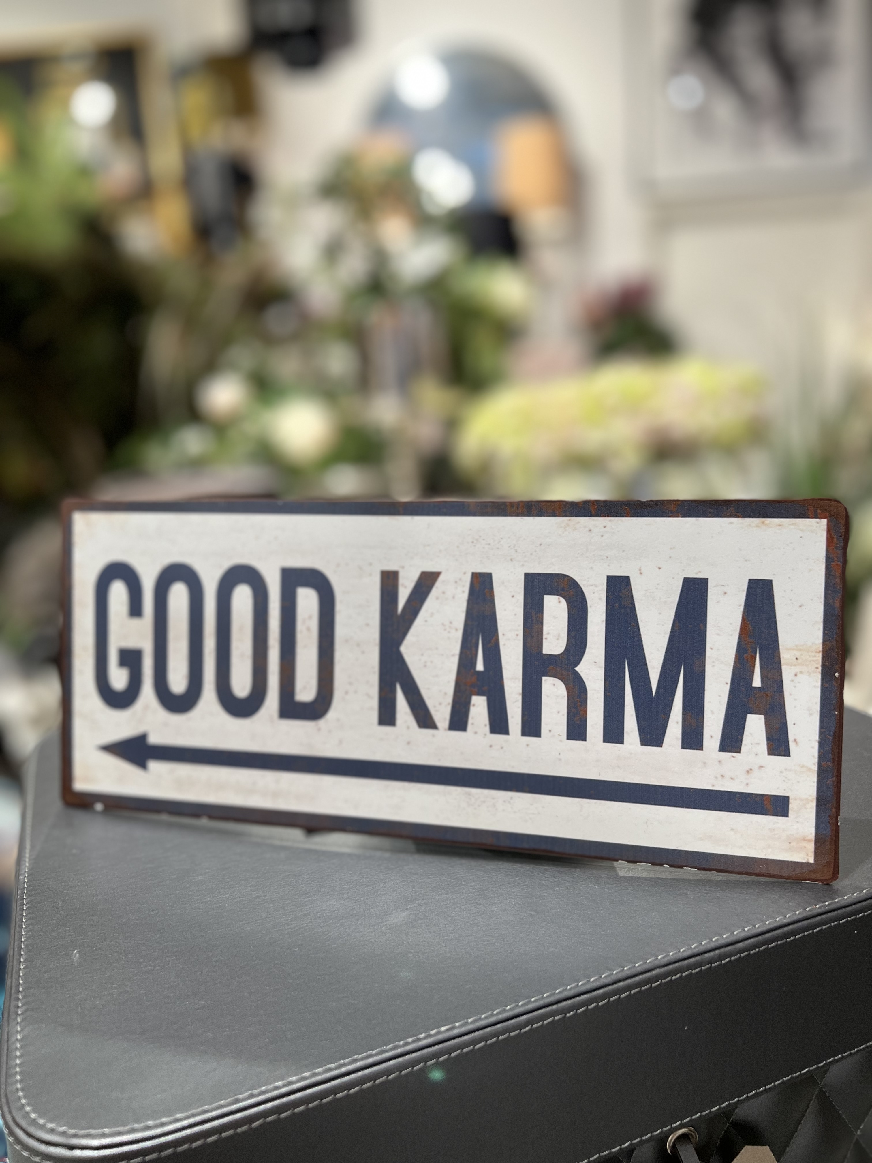 Emaljskylt / Good Karma 