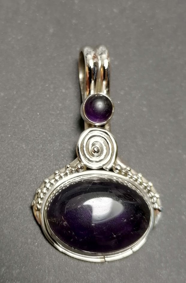Ametist Sterling silver filigran cabochon hänge   -  Spiral med 2 st cabochoner 