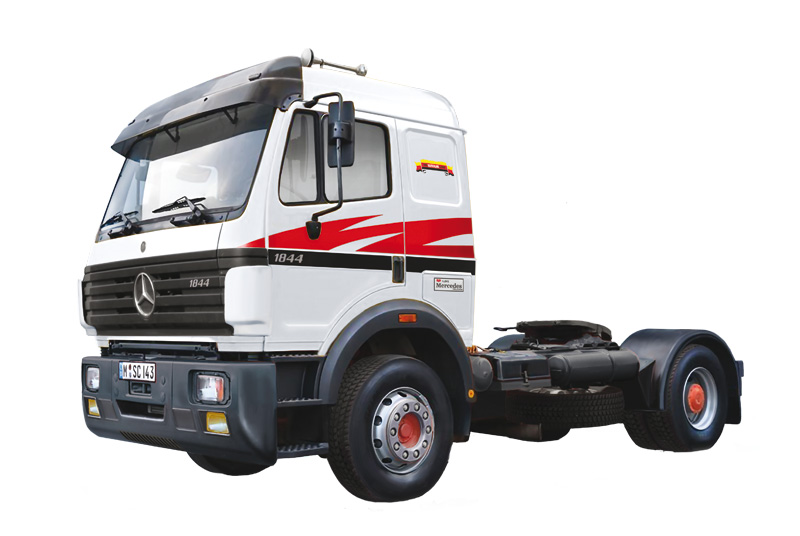 1/24 MERCEDES BENZ SK 1844 LS V8