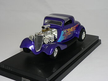 Ford 3-Window Coupé -1934   Lila/Flames   1:18 Ertl