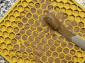 Sodapup Honeycomb Design Licking Mat - Yellow