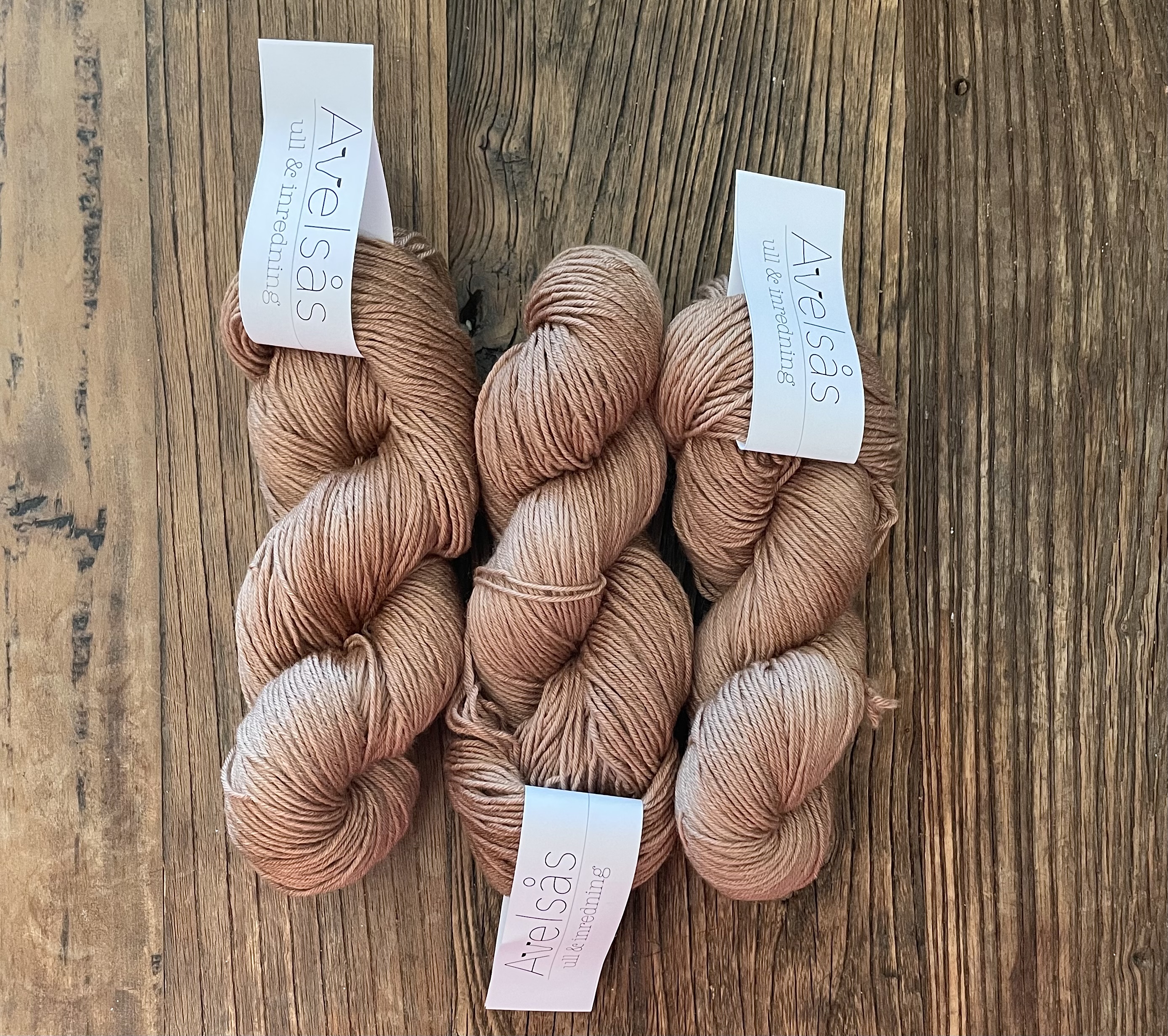 Merino yarn Misty brown