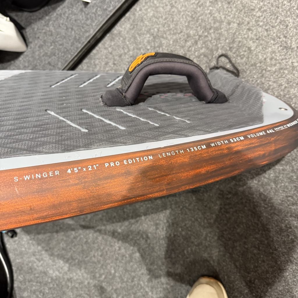 Begagnad foilbräda JP S-winger PRO 4'5" - 3
