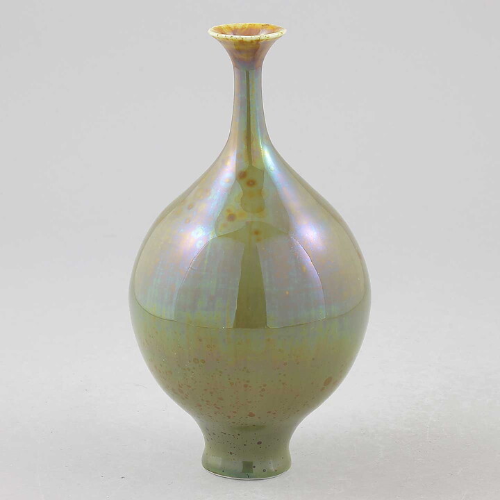 Isak Isaksson (2021) Unique Vase with Green Crystalline Glaze 16 cm