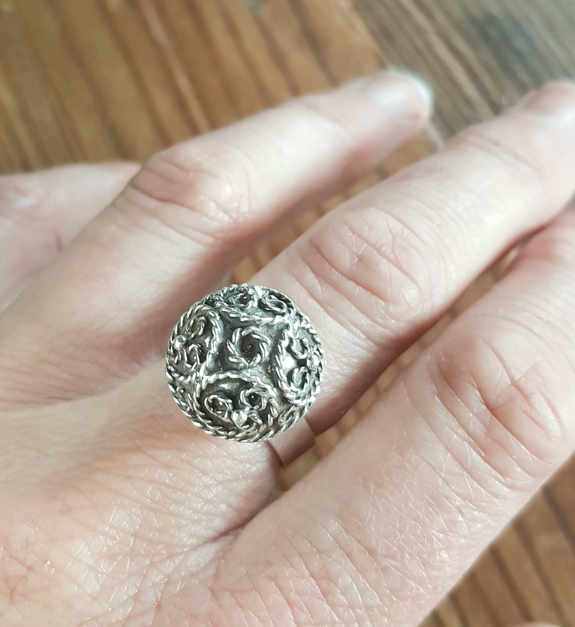 Ring med lyckokula - 2