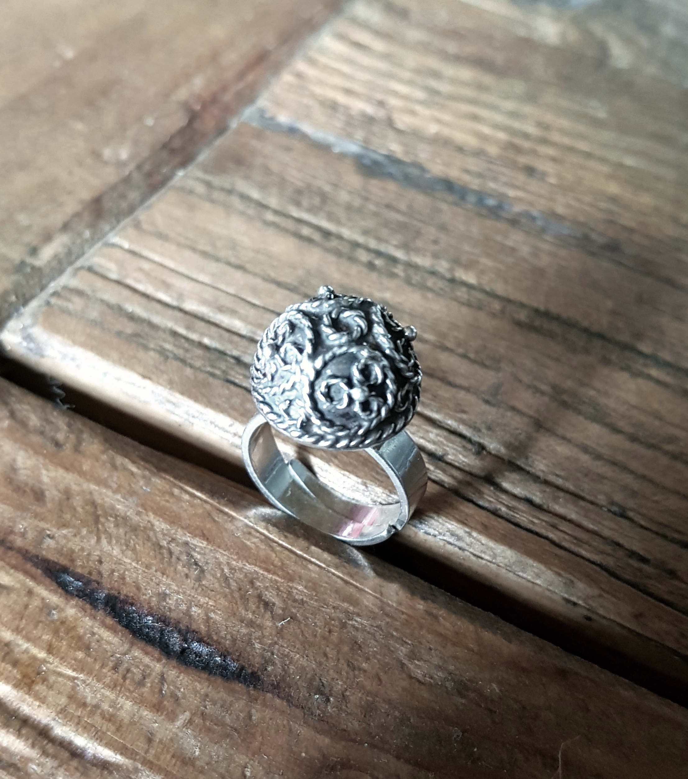 Ring med lyckokula - 3