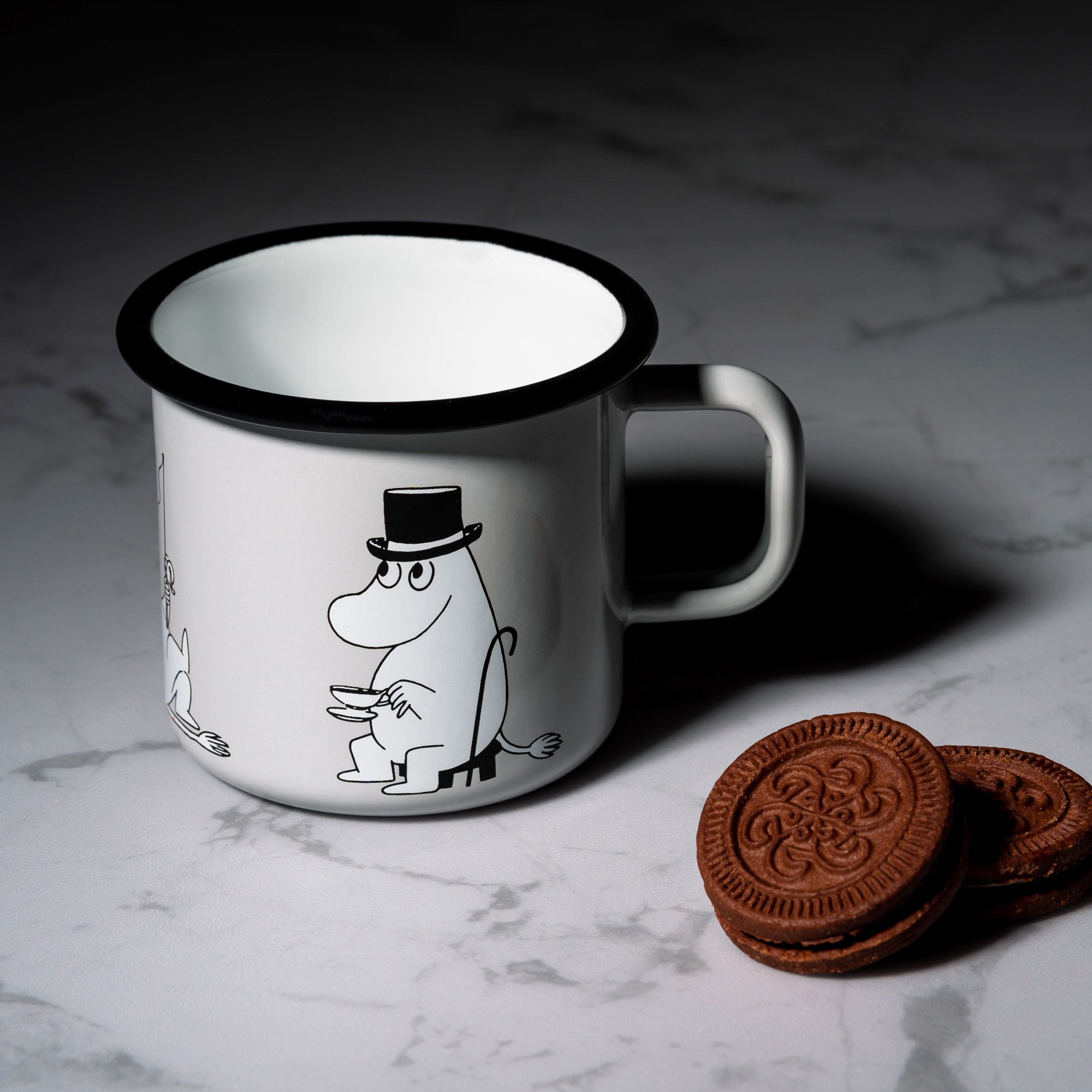 Mumin emaljmugg från Muurla med Muminpappa