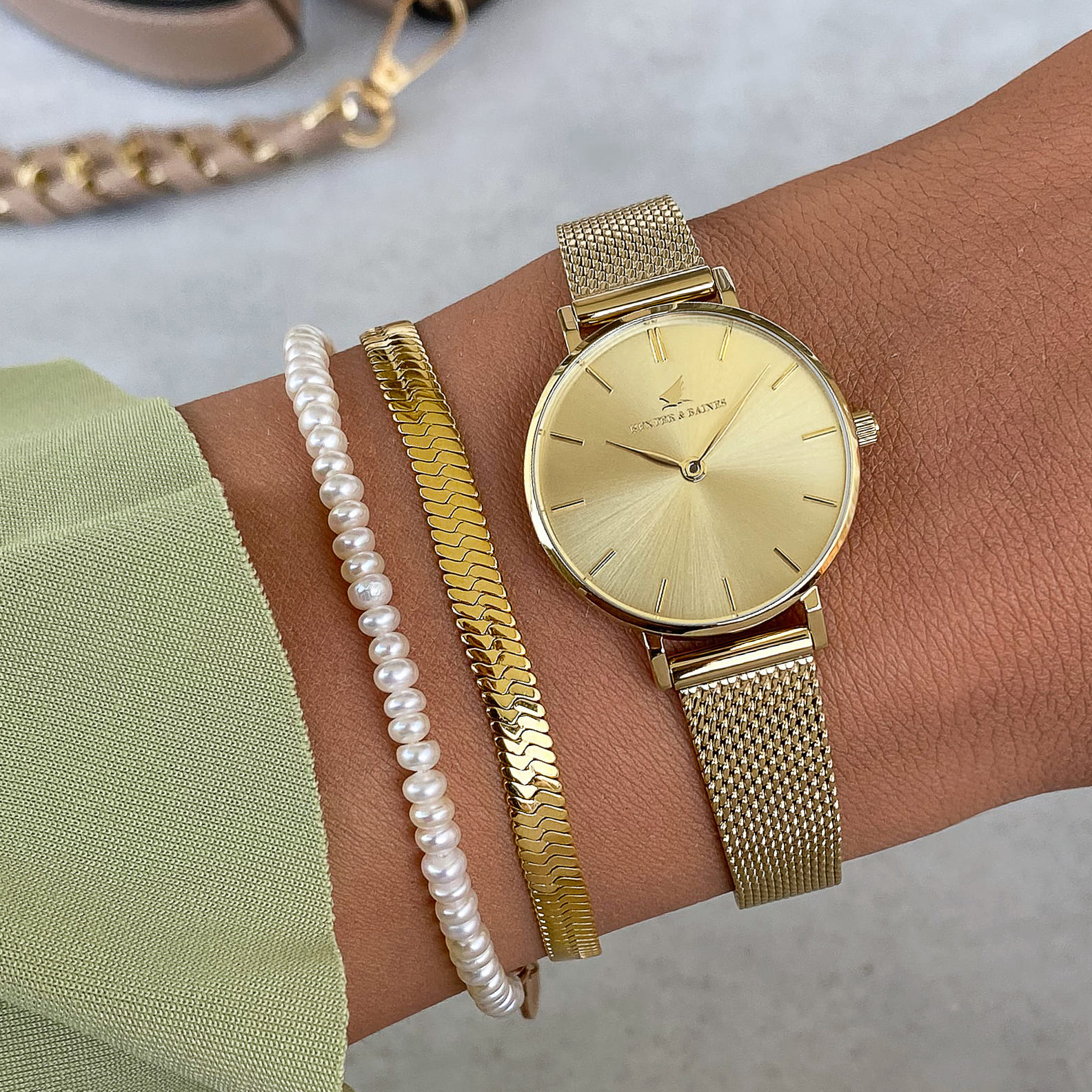 Spoo-Design, 28mm – Kleine goldene Damenuhr mit Mesh-Armband, Gold Uhr