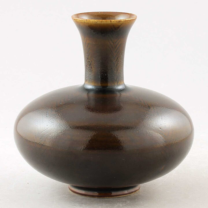 John Andersson (1950s) Brown Vase with Swelling Base 12 cm