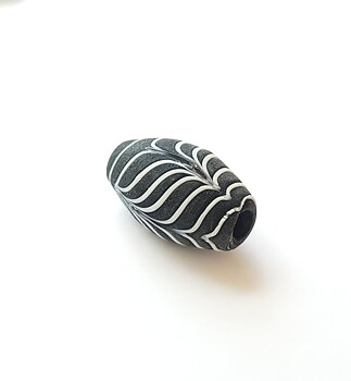 Svart pärla 26x16mm