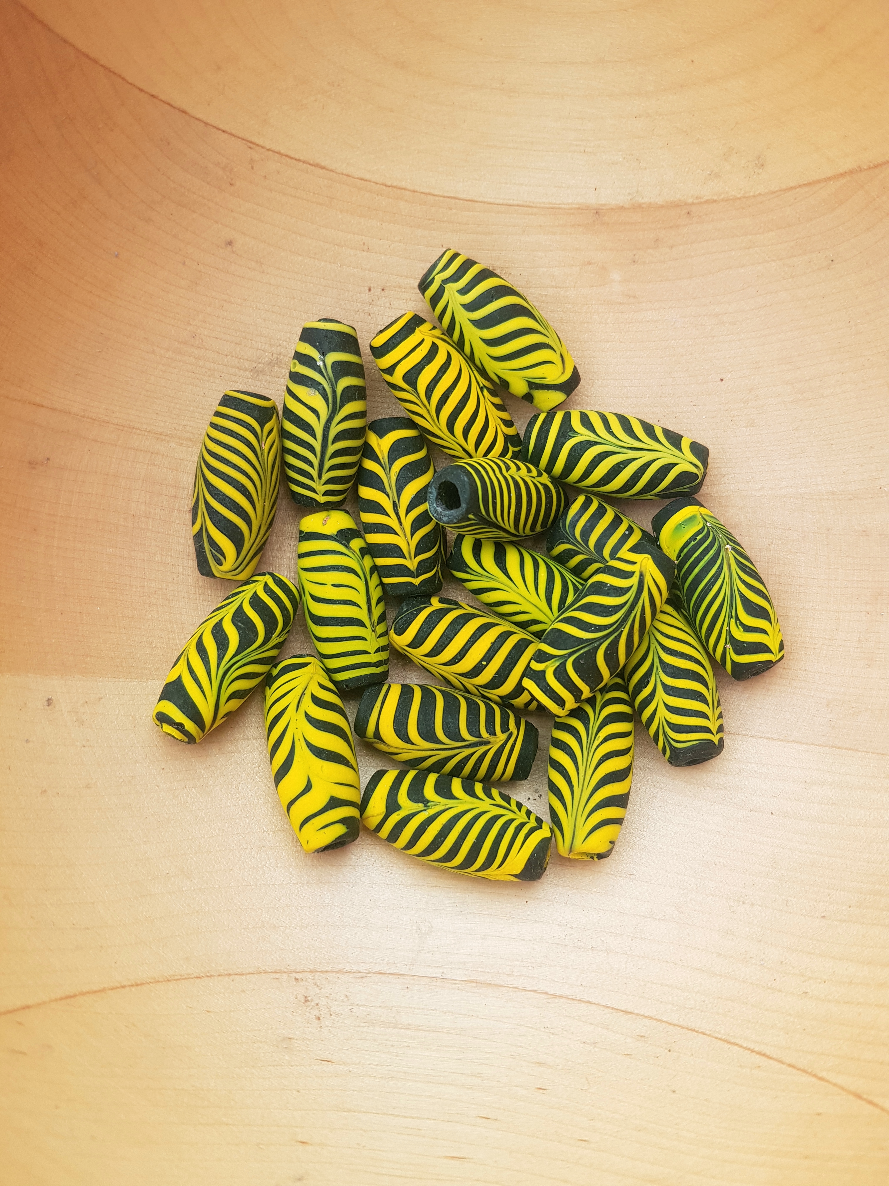 Svart pärla 32x14mm - 2