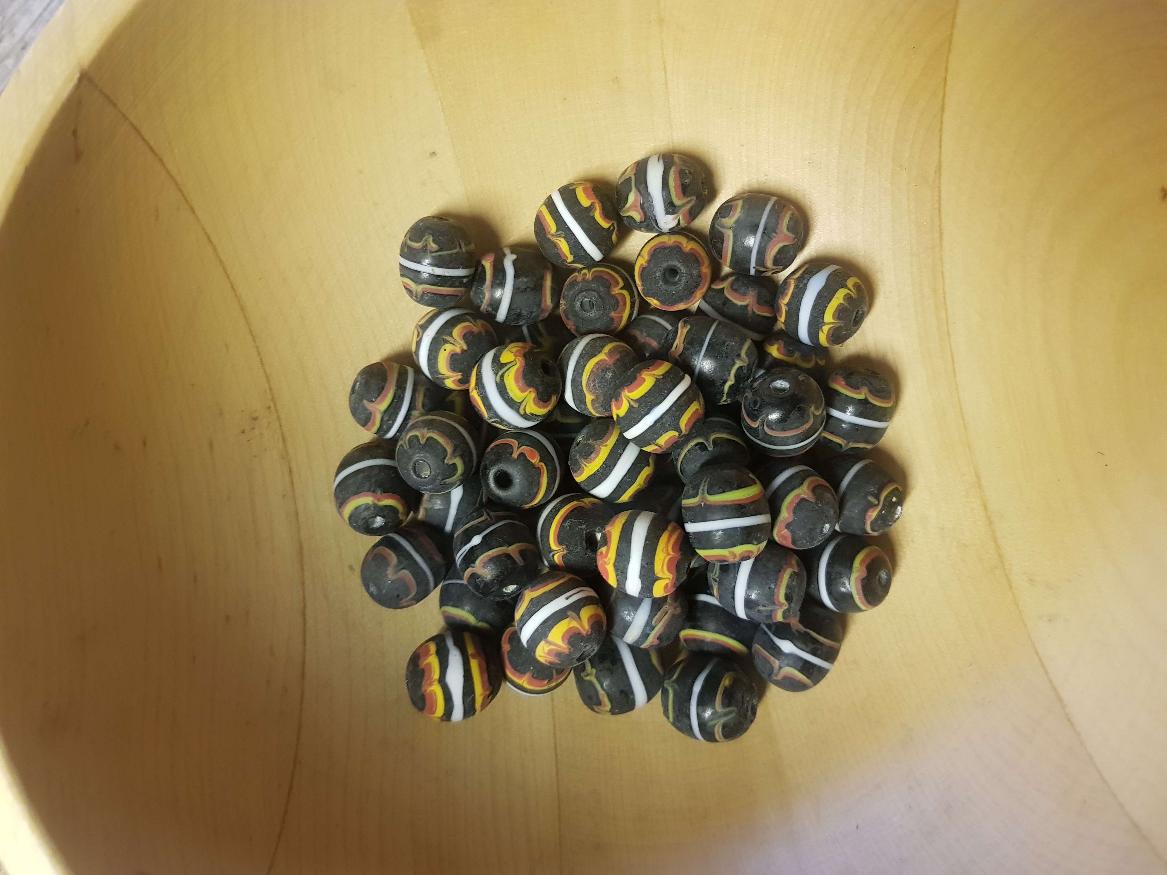 Svart pärla 17x16mm - 2