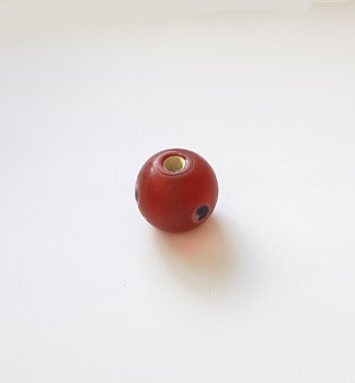 Röd pärla 14x16mm