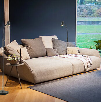 PILOT golvlampa, svart - Aneta Lighting