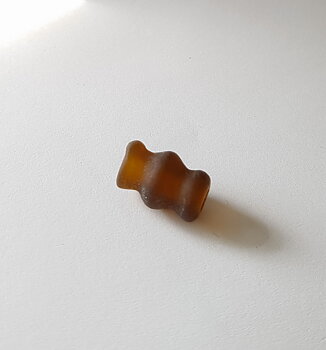 Brun pärla 18x11mm