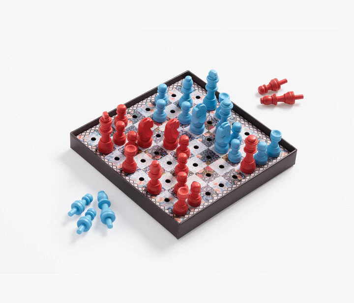 Liberty Anita Peggable Chess Set - 3