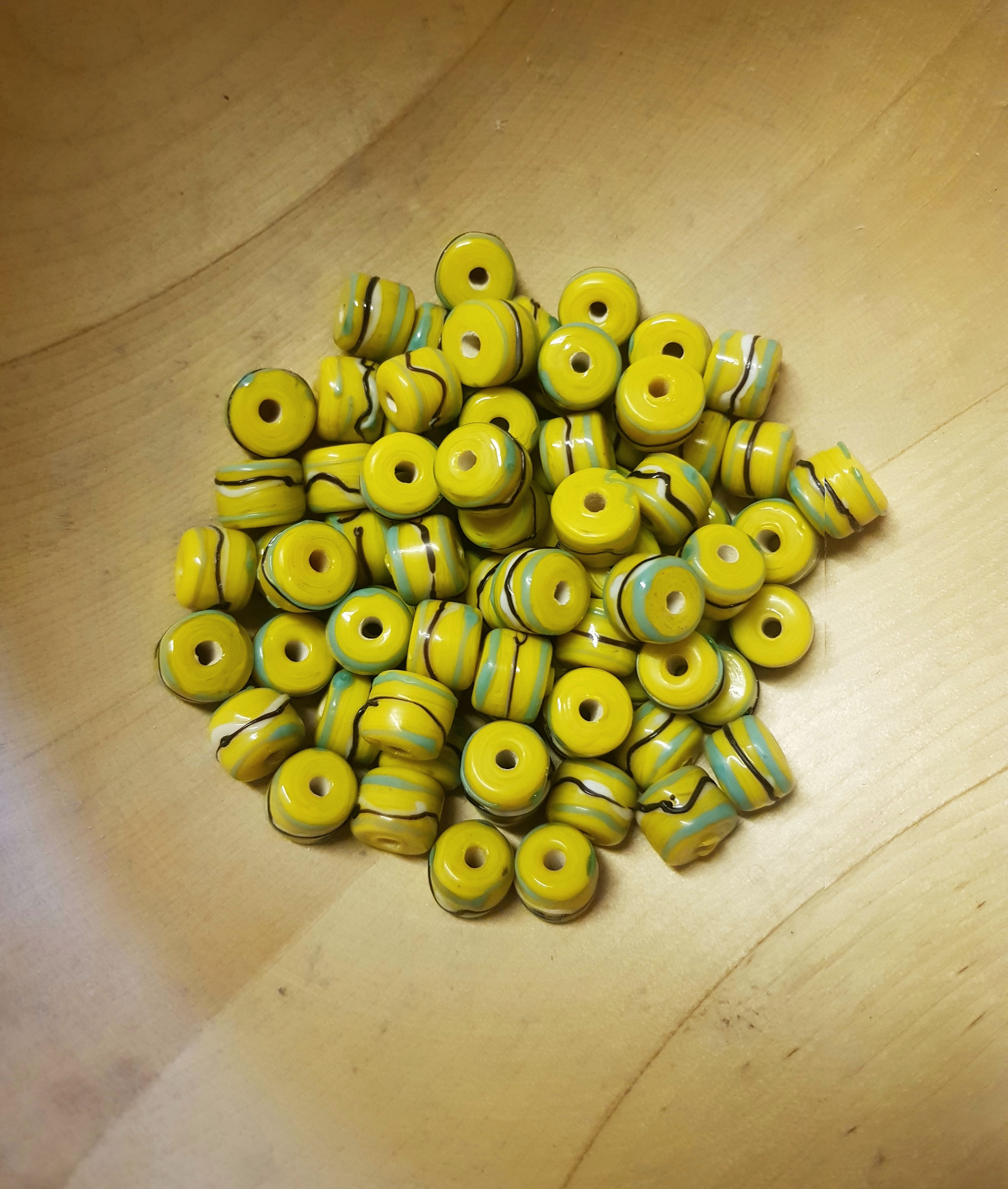 Gul pärla 10x13mm - 2