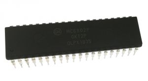 MC6802P 40-Pin MPU Chip