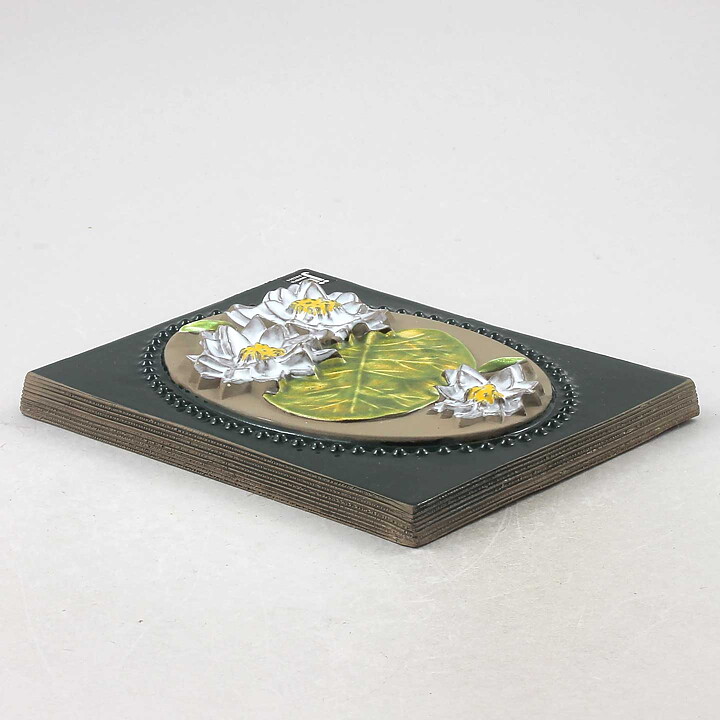 Aimo Nietosvuori (Landskapsblommor 1974) Rectangular Wall Plaque with Waterlily Motif 17 cm  [Sample Images]