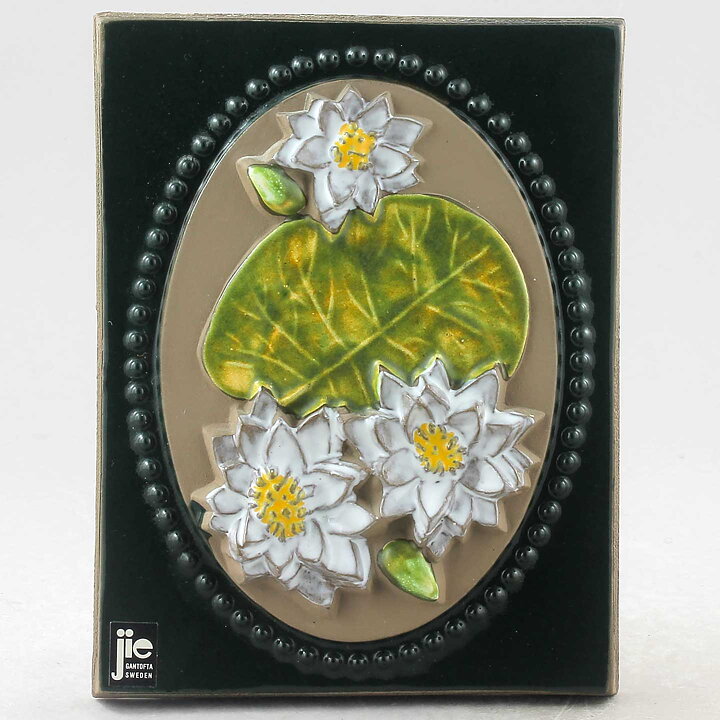 Aimo Nietosvuori (Landskapsblommor 1974) Rectangular Wall Plaque with Waterlily Motif 17 cm  [Sample Images]