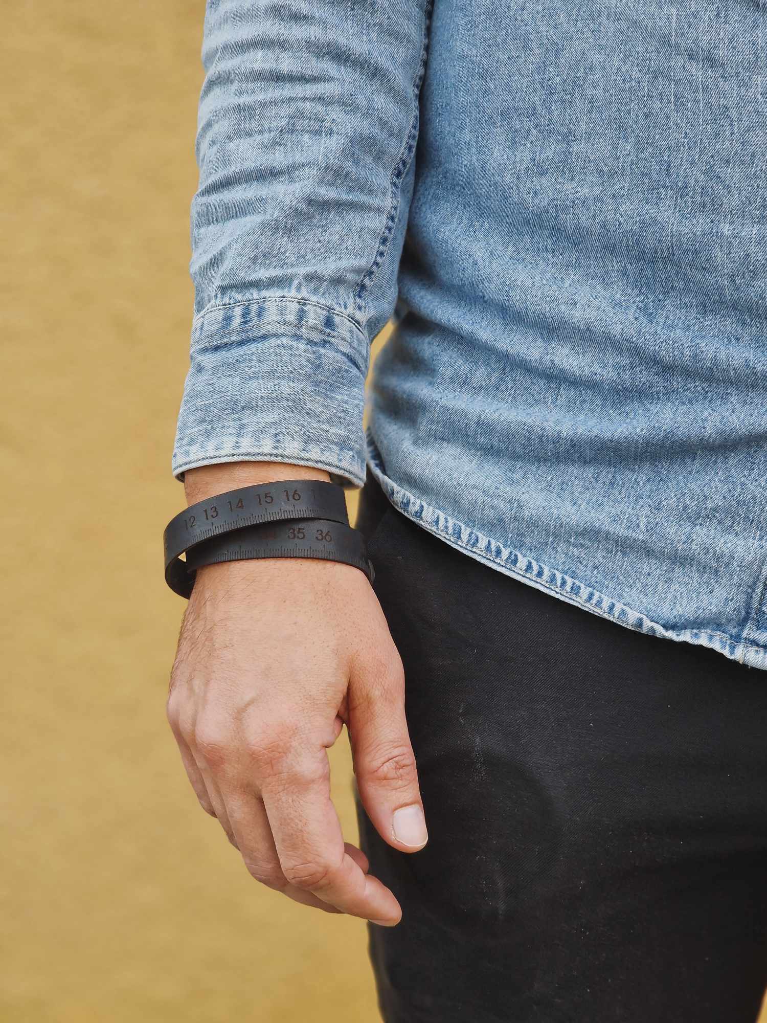 MilliM - armband i läder med millimeterskala, svart