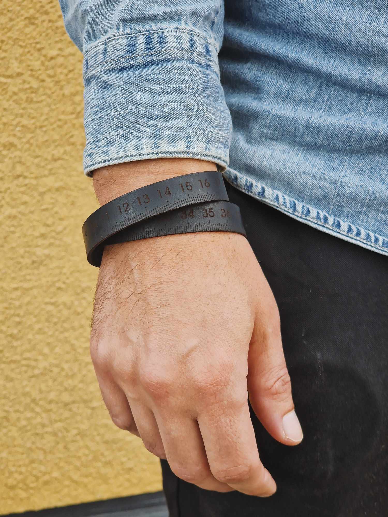MilliM - armband i läder med millimeterskala, svart
