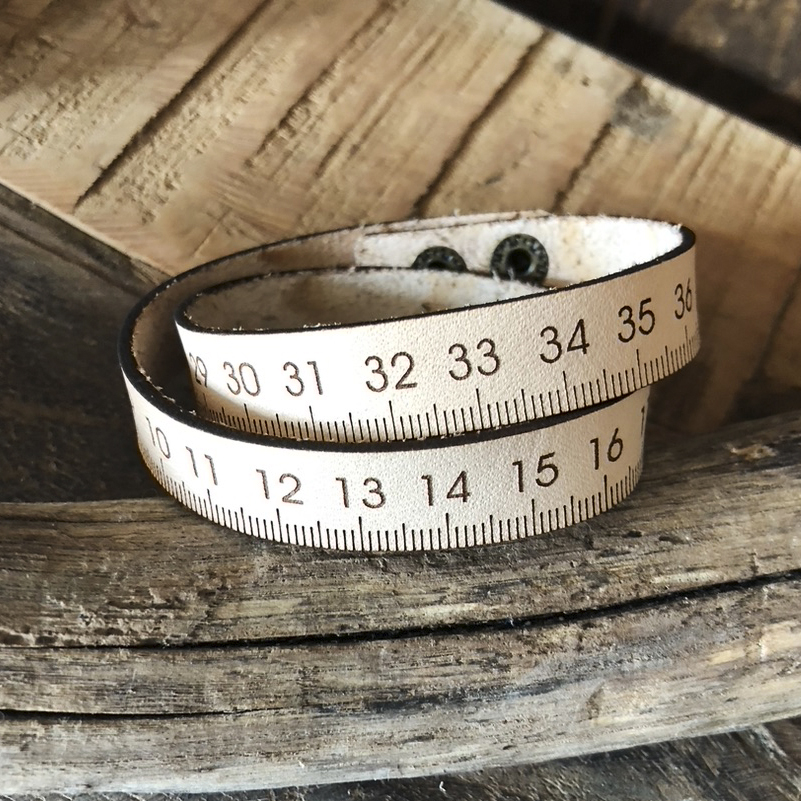 MilliM - armband i läder med millimeterskala