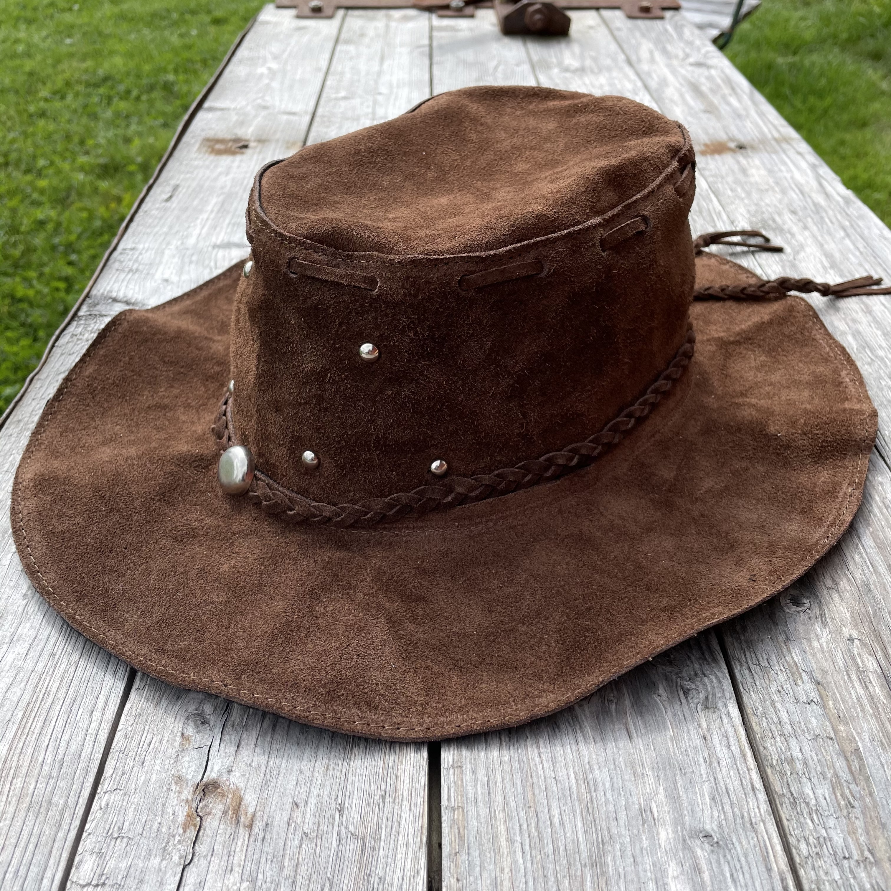 Hatt wobbly suede  - 2