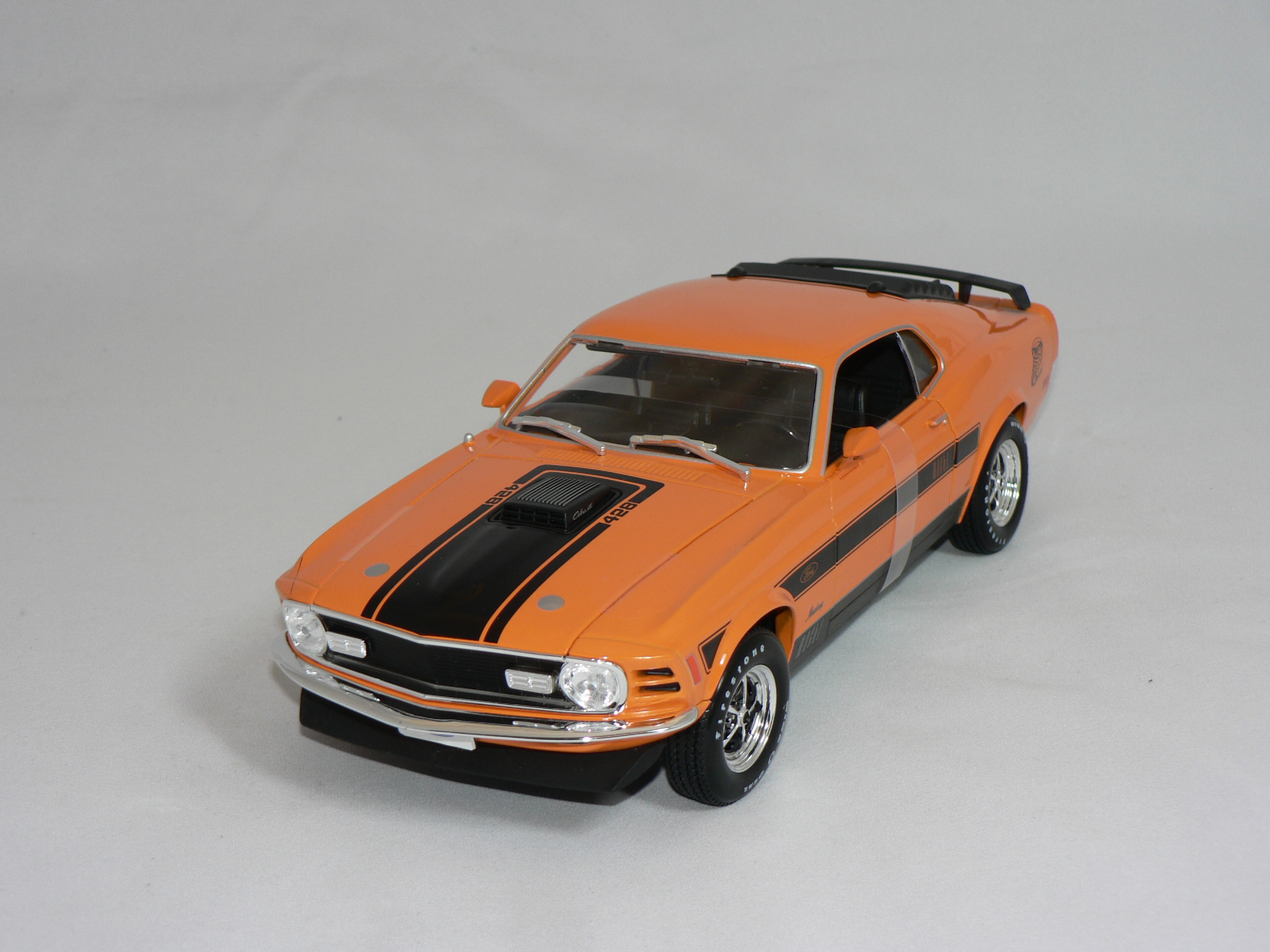 Ford Mustang 428  Mach 1   1970  Maisto  1:18  Orange/Svart Stripes   ( Öppnings Bar )