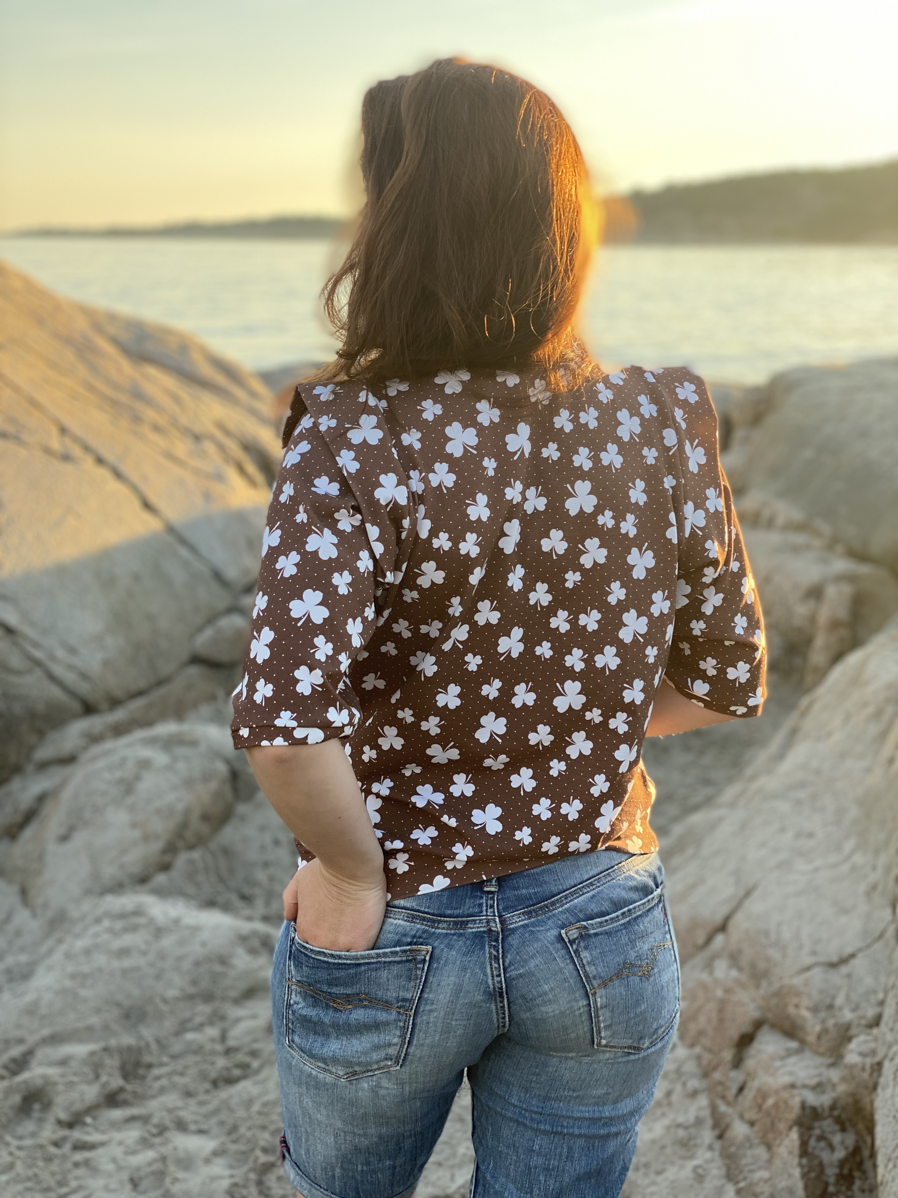 Clovers Brown - 3