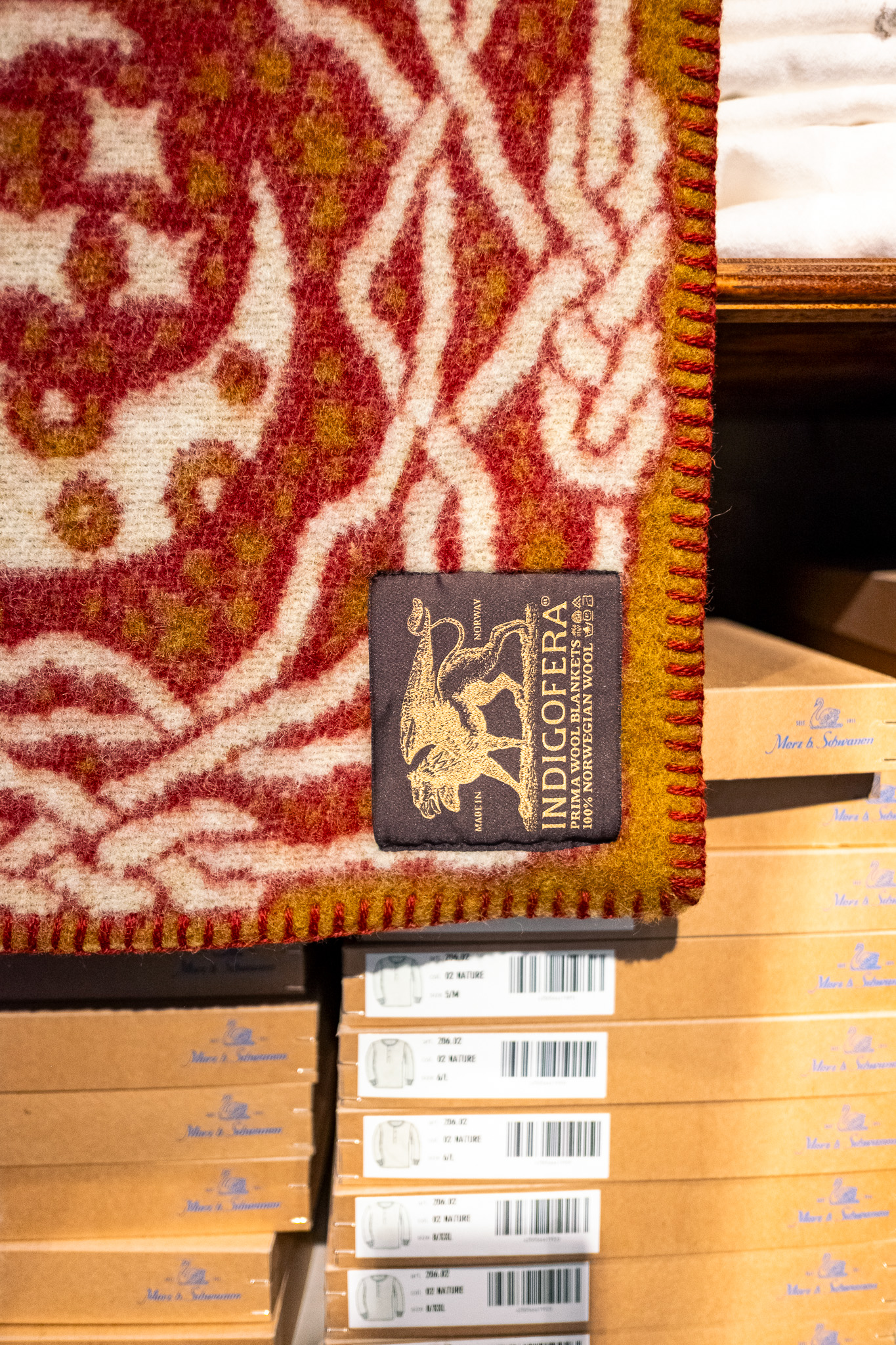Indigofera - Gryphon Token Pure Wool Blanket - 5