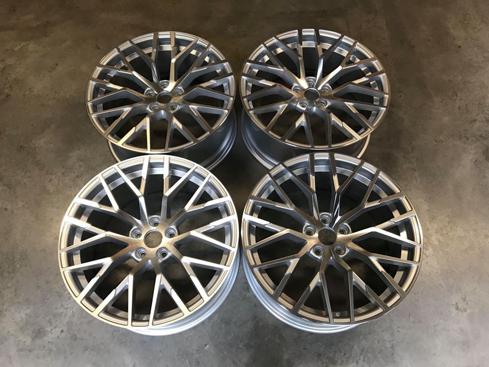 18" AR8 V10 Silver/pol 5x112