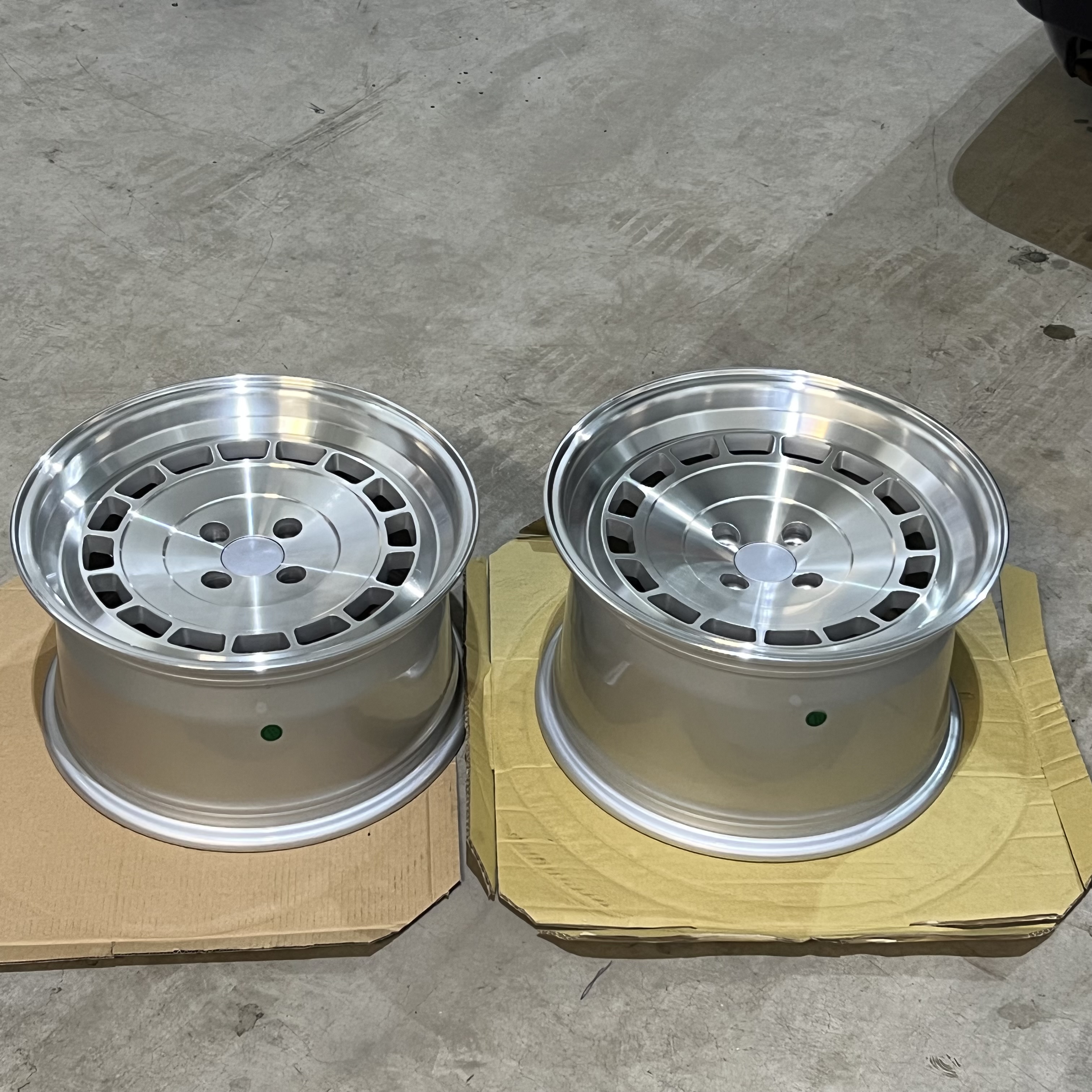 16" Roti Silver/pol 4x100 - 6