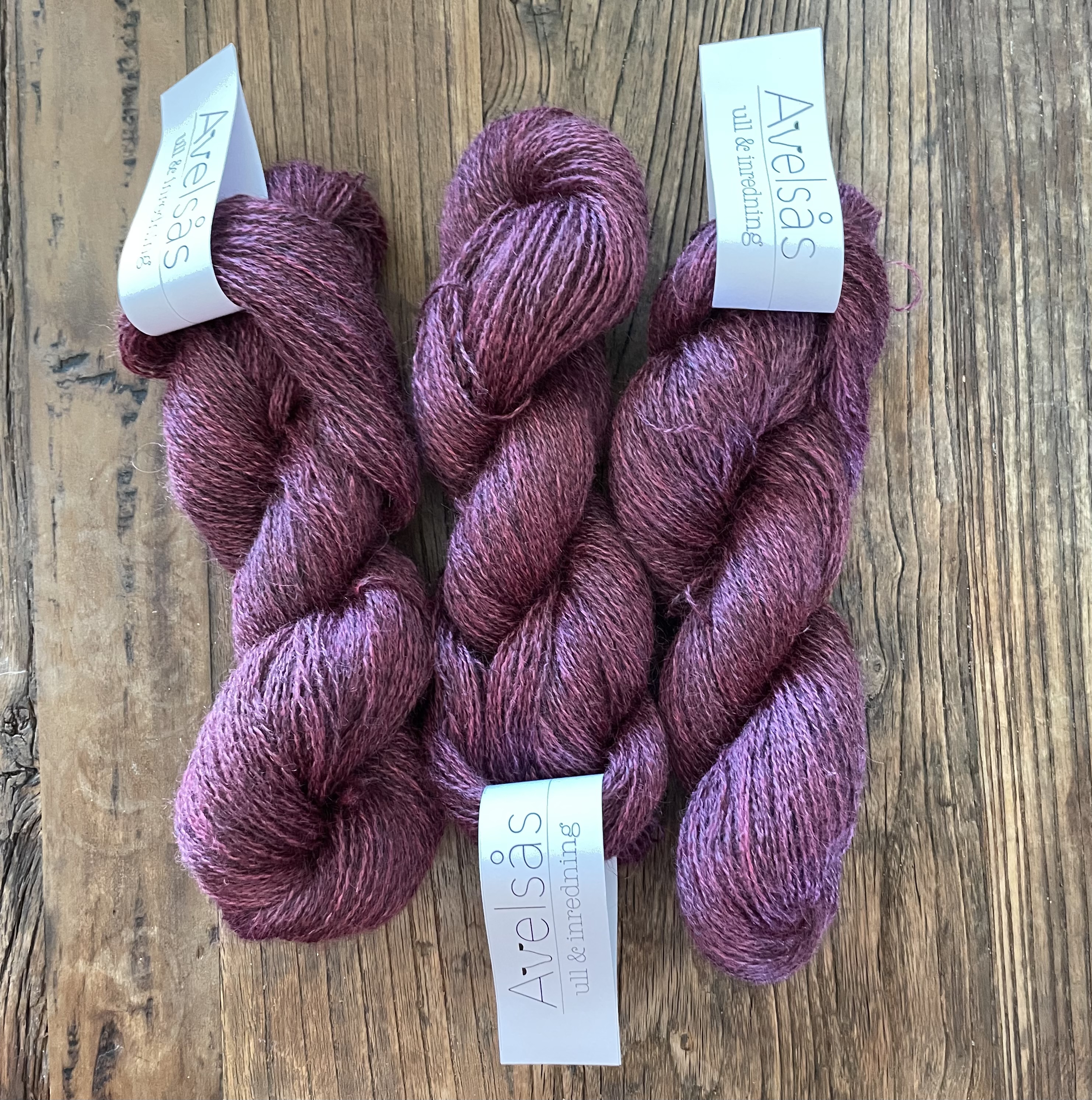 2-ply sock yarn Blackcurrant juice