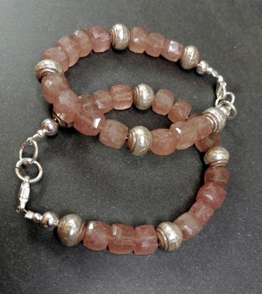  Pärla Armband med Facetterade Jordgubbskvarts och Silver Pärlor - 2