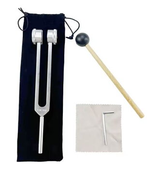 Stämgaffel med Ohm 136,10 Hz, inklusiv klubba