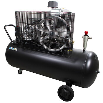 Kompressor 3-fas 7,5hp 925L/200L svart