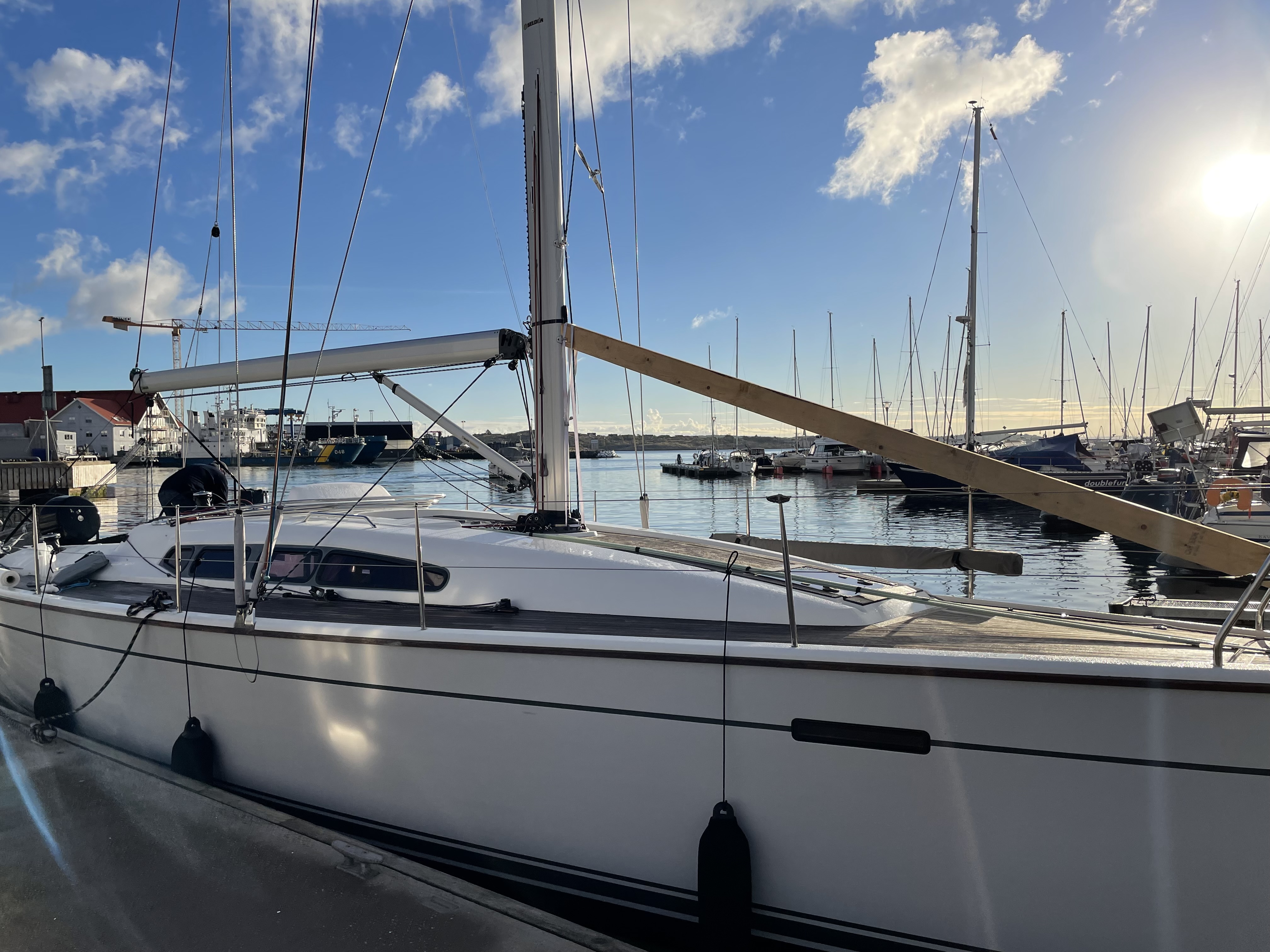 Mittås vintertäckning segelbåt