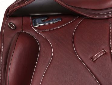 Dressyrsadel i läder med Polyflexbom. Flexzone- Saddles "Loire" - 5 Utbytbara koppjärn - 2