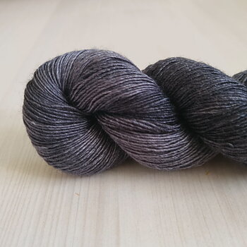 Emelilyknits Dreamy Silk 100g  Ghost