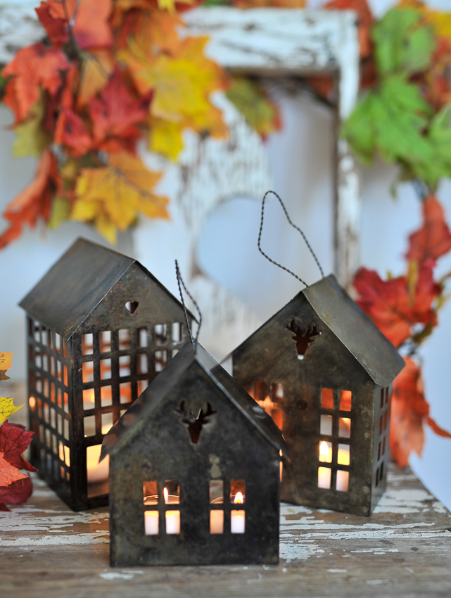 House - Tin house with hanger - Brown - 7x8x5 cm - 3