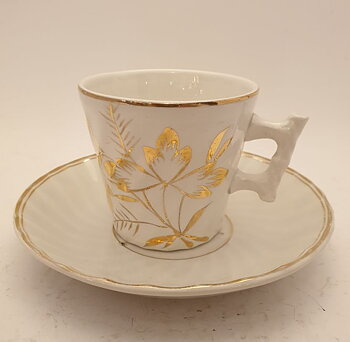 Kaffekopp vit guld 1880-tal