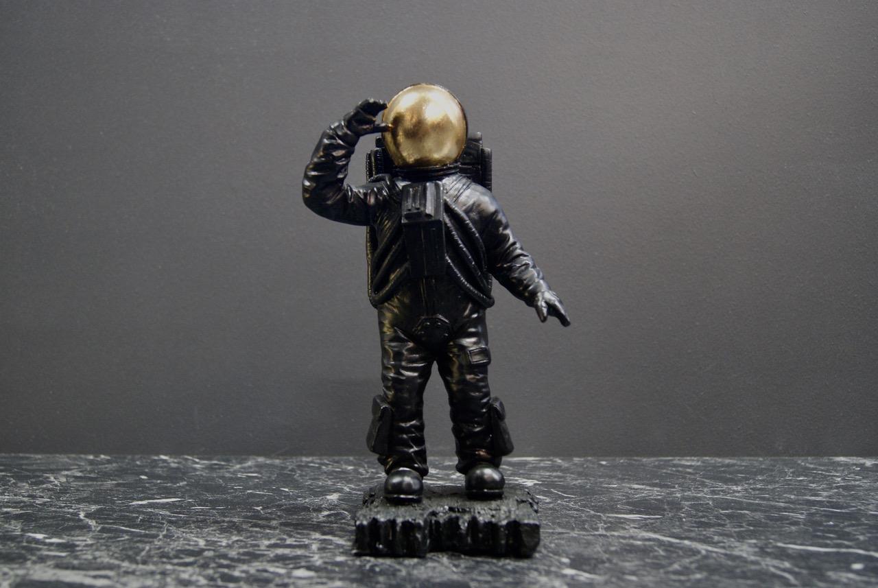 Astronaut black/ gold small