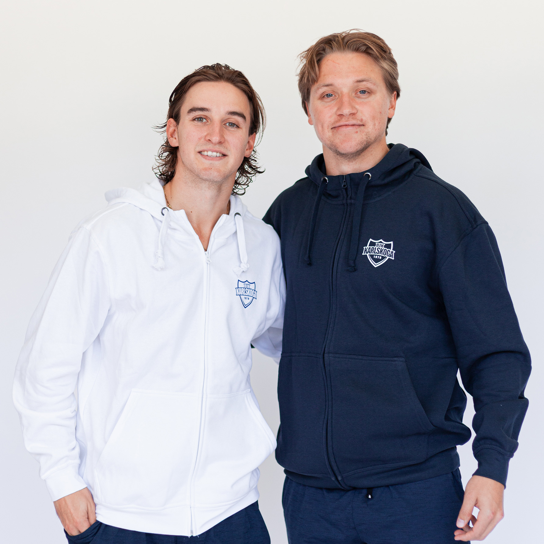 Vit Ziphood med litet tryck - 2
