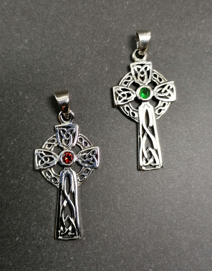 Keltisk Silver Kors med Zirkon Kristaller