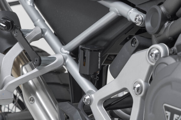Brake reservoir guard - 3