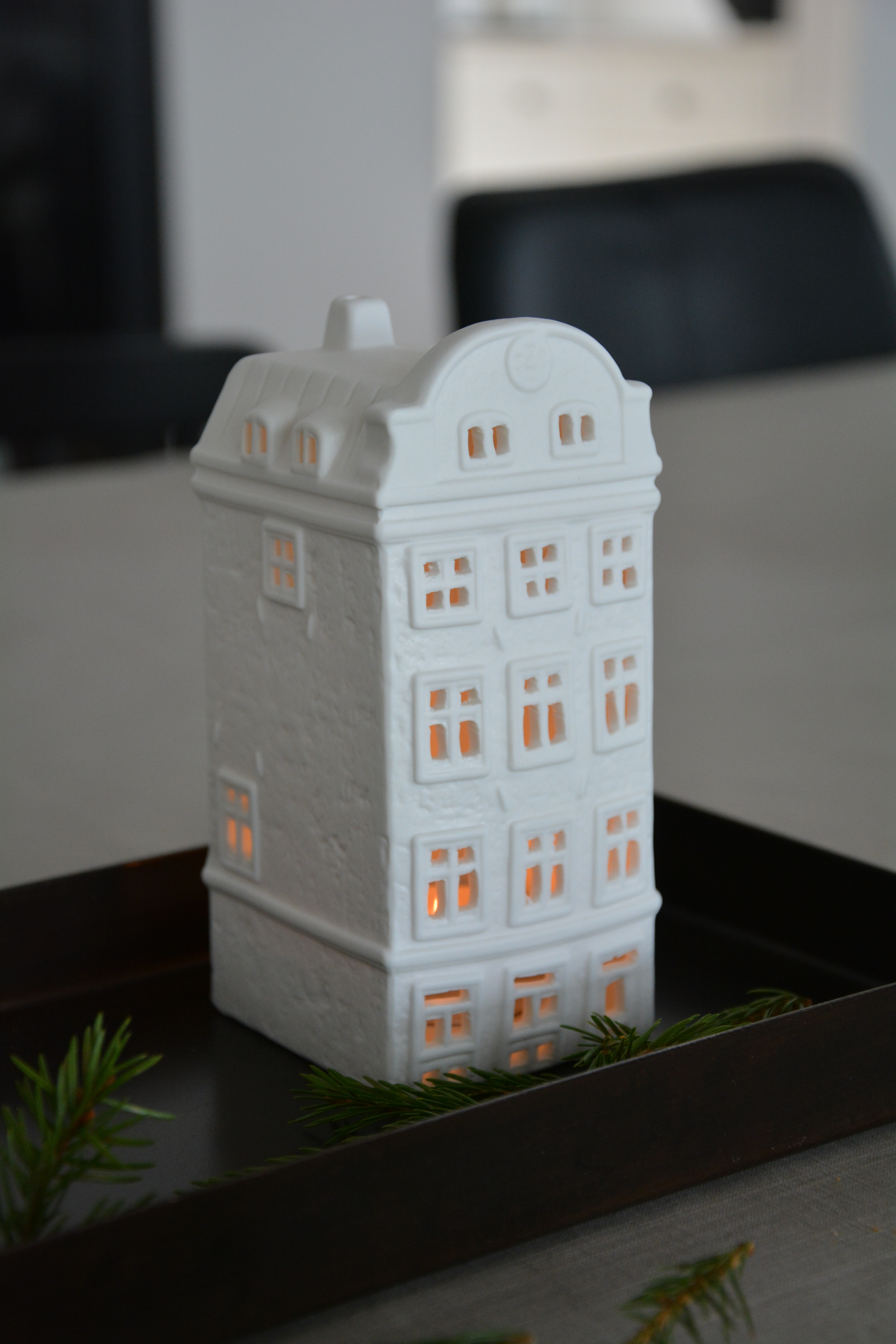 Huslykta Stockholm Stortorget 22 . Ljuslykta hus. Kanalhus
