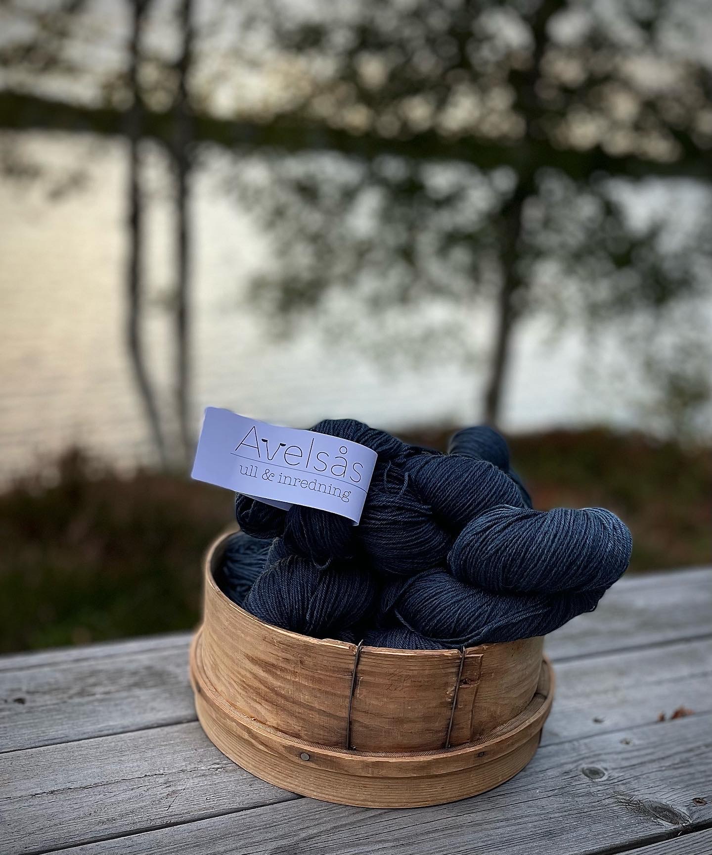 Merino yarn dark misty blue - 2